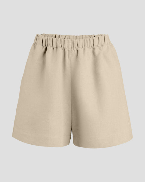 Linen shorts in the color natural.
