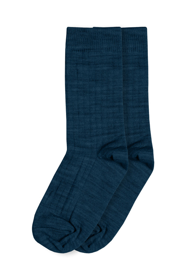 The Menique merino rib crew socks for kids in color blue.
