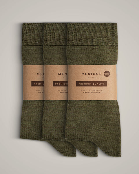 Men’s 3-pack thin Merino wool socks in green – lightweight, odor-resistant, and soft for all-day wear.