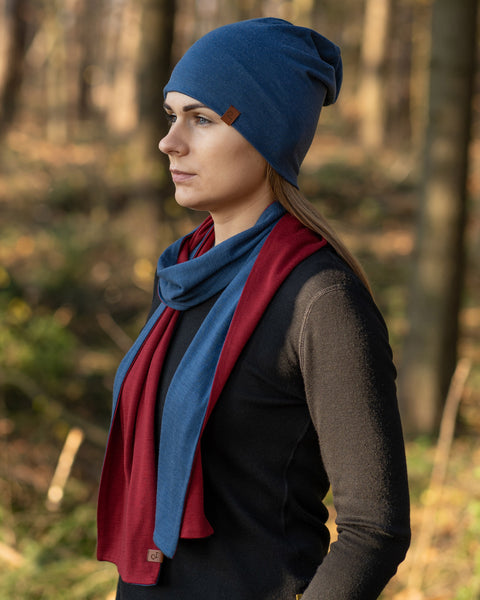 menique Women&#39;s Merino Scarf Denim/Royal Cherry Color