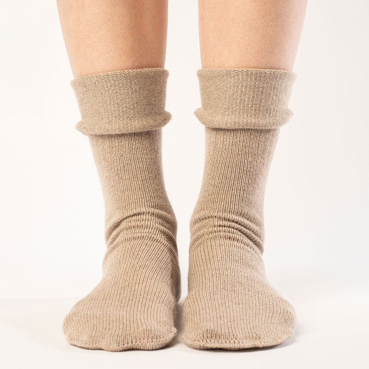 Chaussettes tricotées pour femmes en mérinos beige crème