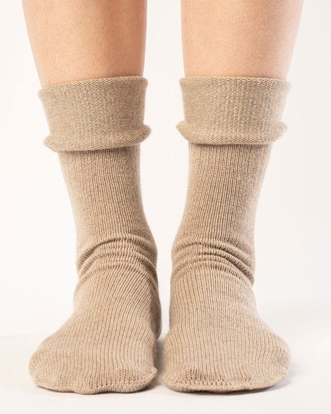 Chaussettes tricotées pour femmes en mérinos beige crème